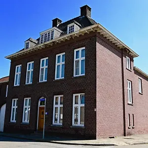 Apartment In De Achtste Hemel Schimmert